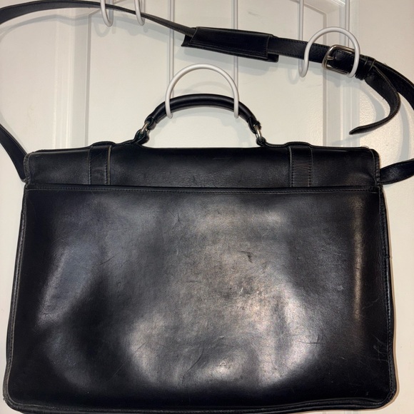 Coach Black Leather Buckle Flap Briefcase Messenger Bag 5325 (Unisex) - Picture 5 of 15